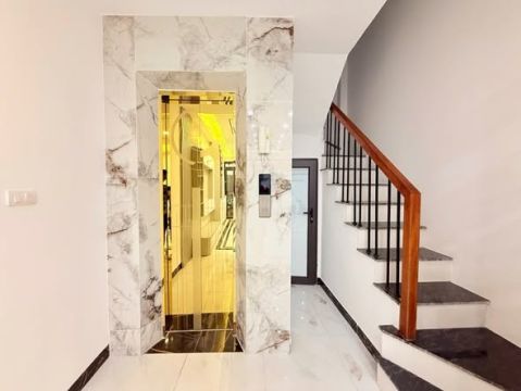 Chiều nay dắt hai bác phụ huynh đi xem căn 30m² 6 tầng thang máy xây mới tinh trung tâm Hai Bà Tr...