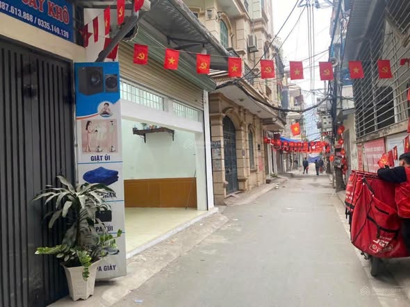Cho thuê nhà mặt bằng kinh doanh ngõ 184 Hoa Bằng, Cầu Giấy, Hà Nội.