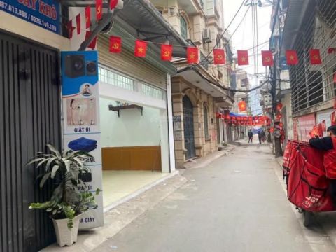 Cho thuê nhà mặt bằng kinh doanh ngõ 184 Hoa Bằng, Cầu Giấy, Hà Nội.