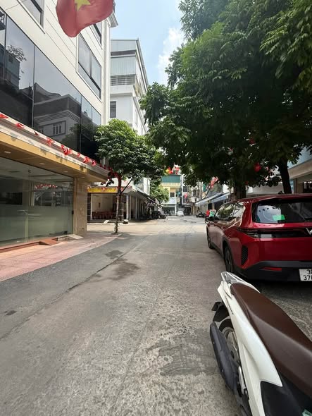 Ở kết hợp kinh doanh-VP ….