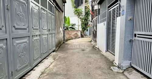 Bán Đất 40,8m2 Tổ 10 Phúc Lợi, Long Biên. Ngay gần UBND Phường, bãi đỗ xe, trường học, công viên