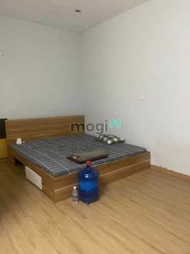 Tôi cần bán nhà ngõ Thịnh Quang, giá 8.1 tỷ, 32m2x5T, ngõ thông