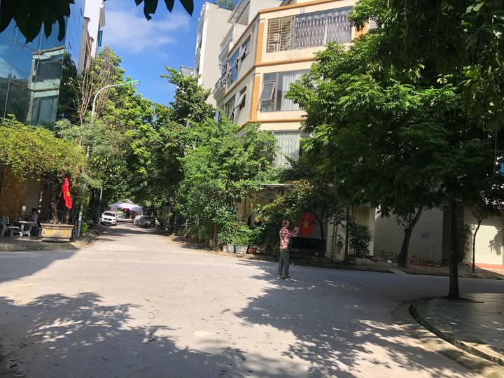 PHÂN LÔ VỈA HÈ KĐT MẬU LƯƠNG – GIÁ CHỈ 9 TỶ