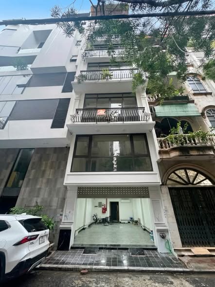 THUÊ NHANH NHÀ ĐẸP MẶT PHỐ NGUYÊN HỒNG - ĐỐNG ĐA