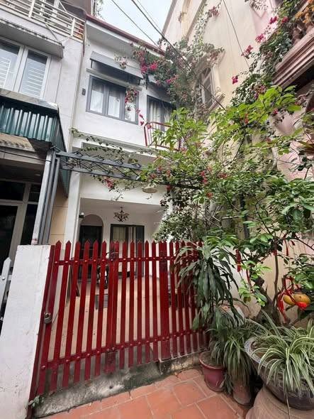 Bán nhà Đội Cấn mặt tiền 3.7m 68m² 15.9 tỷ