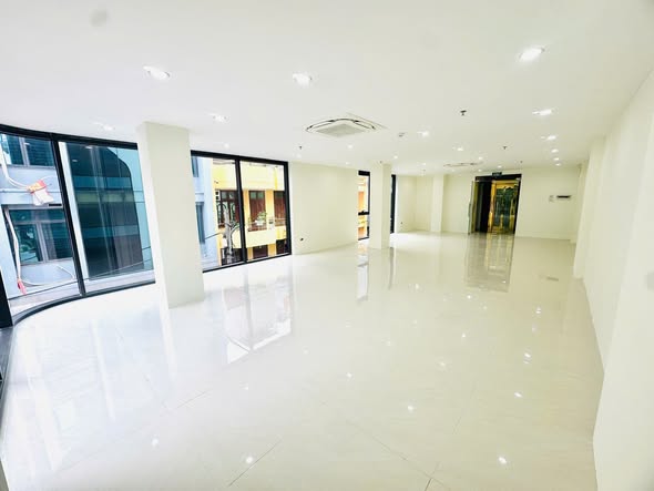 CHO THUÊ VĂN PHÒNG HOÀNG QUỐC VIỆT – NGHĨA TÂN