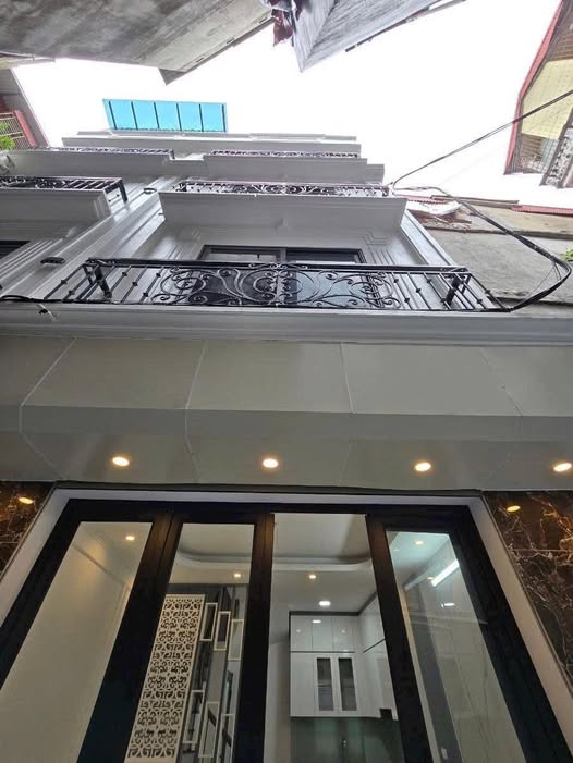 CHÍNH CHỦ BÁN NHÀ MỚI – LÔ GÓC HIẾM – NGÕ THÔNG TÔN ĐỨC THẮNG, ĐỐNG ĐA