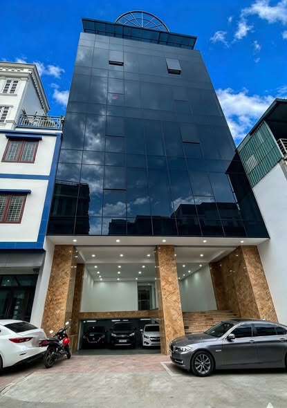 Cho Thuê Nhà 7 Tầng Mới Xây