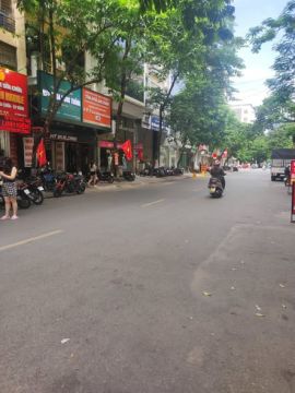 CẦU GIẤY 57M - PHÂN LÔ - 5 TẦNG - VỈA HÈ - Ô TÔ TRÁNH - KINH DOANH - MT 6.6M - 24 TỶ