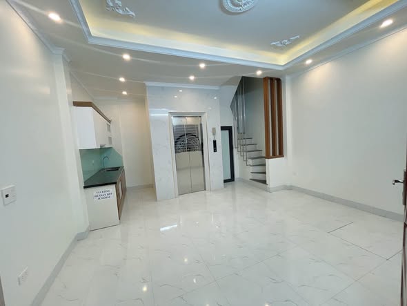 * Bán nhà - Thang Máy - Giá 4.75 Tỷ tại Đại Cát - Tây Tựu