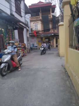CHÍNH CHỦ NHỜ BÁN - XUÂN ĐỈNH - GẦN CV HÒAVBINHF - GẦN Ô TÔ - DÂN XÂY - FULL NỘI THẤT - NGÕ THÔNG...
