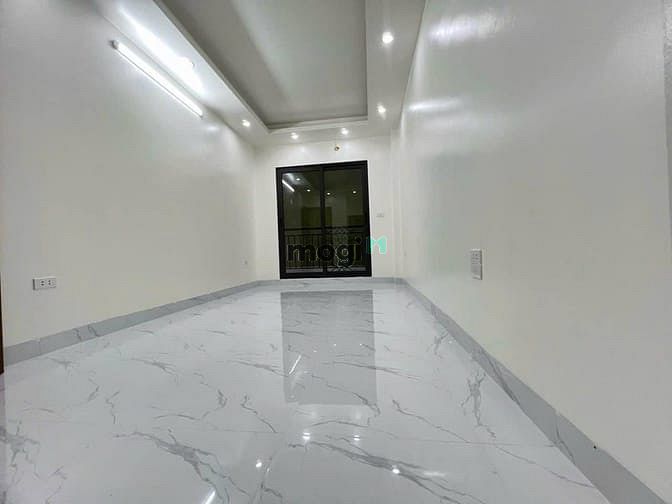 Bán nhà ngõ Lạc Long Quân, giá 14.65 tỷ, gần 58m2x5T, lô góc, nở hậu
