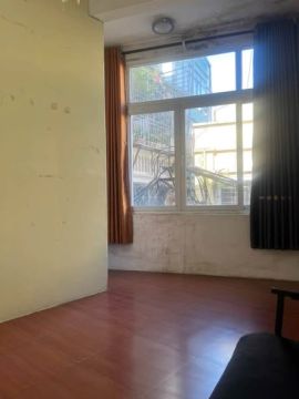 Nhà 4 tầng, 20m2 tại Phan Kế Bính, Ba Đình, vị trí kinh doanh sầm uất, giá thuê 7 triệu/tháng.