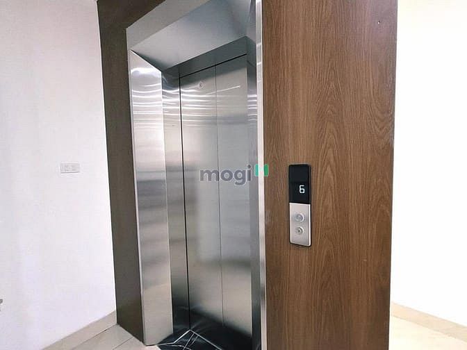Nhà đẹp ngõ Nguyễn Ngọc Vũ, giá 15 tỷ, 46m2x6T, KD, thang máy