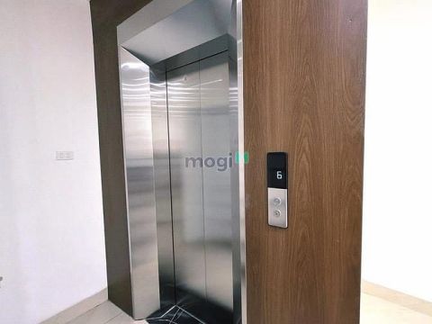 Nhà đẹp ngõ Nguyễn Ngọc Vũ, giá 15 tỷ, 46m2x6T, KD, thang máy