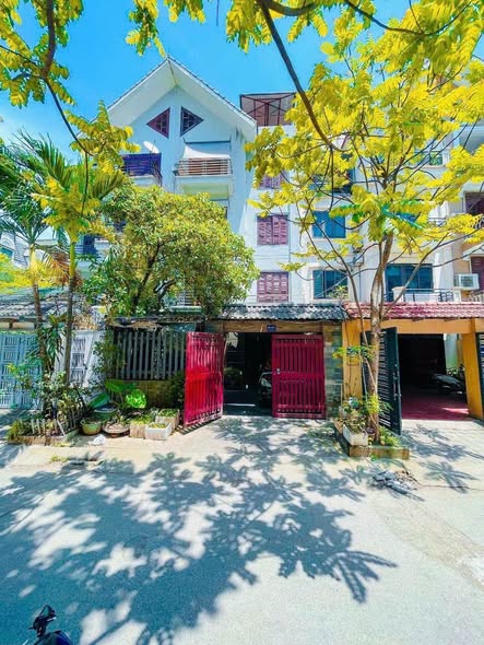 32,5 TỶ – BIỆT THỰ LIỀN KỀ PHÙNG KHOANG 131M² – 5 TẦNG – MT 7M