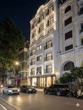 Bán toà Apartment MẶT PHỐ trung tâm quận Ba Đình.