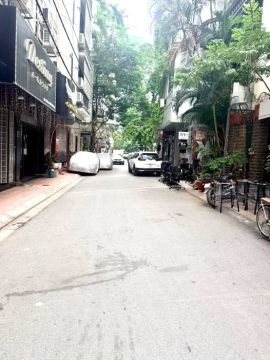 MẶT PHỐ LINH LANG- VỊ TRÍ ĐẮC ĐỊA – TRUNG TÂM PHỐ NHẬT –QUẬN BA ĐÌNH- PHÂN LÔ VỈA HÈ Ô TÔ TRÁNH-K...