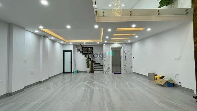 Bán nhanh nhà ngõ Đào Tấn, giá 22 tỷ, 68m2x8T, KD, thang máy