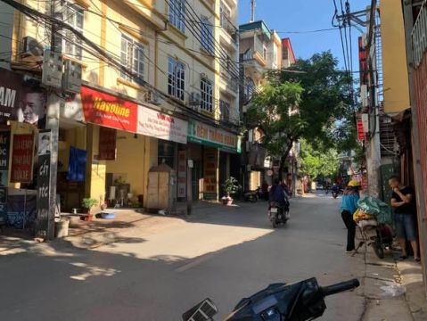 Cho thuê nguyên căn 3 tầng - mặt đường Cổ Nhuế 60m2 - vỉa hè - kinh doanh mô hình sạch.Gia 14tr/t...