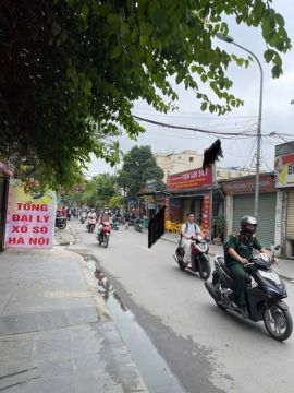NHÀ MẶT PHỐ -- KINH DOANH - PÁN ĐẤT TẶNG NHÀ - CHỦ THIỆN CHÍ