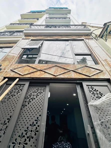 2 chị em Thúy Kiều, Thúy Vân cực mót cưới, xin mời các hoàng tử vào việc !