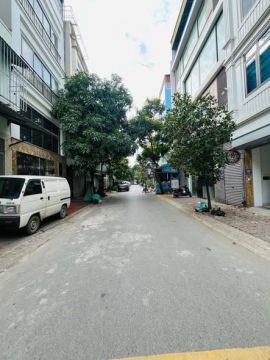 Quanh 9 tỷ sở hữu ngay căn nhà 5 tầng dân xây TC5 Yên Xá Hàng Xóm Văn Quán HĐ, 2 ô tô trânh mhau ...