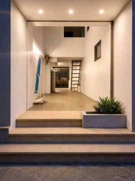 Nhà mặt ngõ Trần Khát Chân, vừa ở vừa kinh doanh – 11 triệu/tháng
