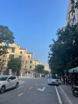 **TẠI SAO PHẢI BỎ RA 5–7 TỶ ĐỒNG MUA CHUNG CƯ NỘI ĐÔ, TRONG KHI ANH CHỊ CÓ THỂ SỞ HỮU NHÀ 5 TẦNG ...