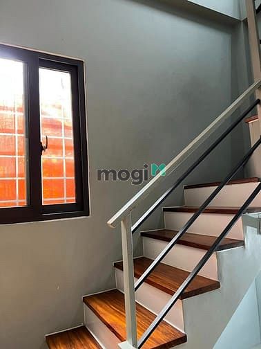 Bán nhà MP Minh Khai, giá 60 tỷ, 72m2x2T, nhà vuông vắn, KD tốt