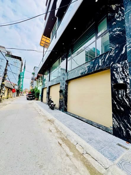TUYỆT PHẨM 8 TẦNG THANG MÁY - TRƯỚC NHÀ 2 Ô TÔ TRÁNH - CÓ VỈA HÈ – NỘI THẤT VIP – ĐẲNG CẤP THƯỢNG...