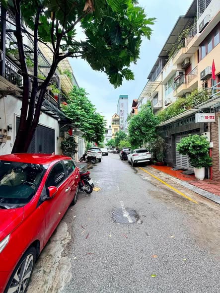 LIỀN KỀ QUÂN ĐỘI HOÀNG VĂN THÁI, THANH XUÂN | PHÂN LÔ Ô TÔ TRÁNH | VỈA HÈ | DÂN TRÍ CAO