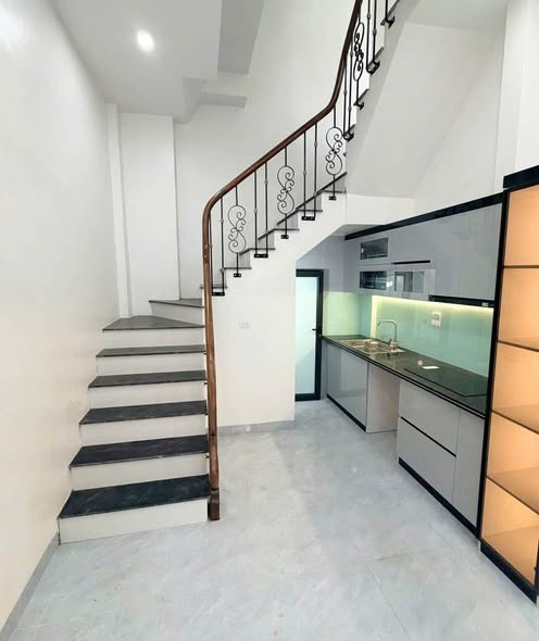 Cho thuê bất động sản Long biên 9,5 triệu / tháng