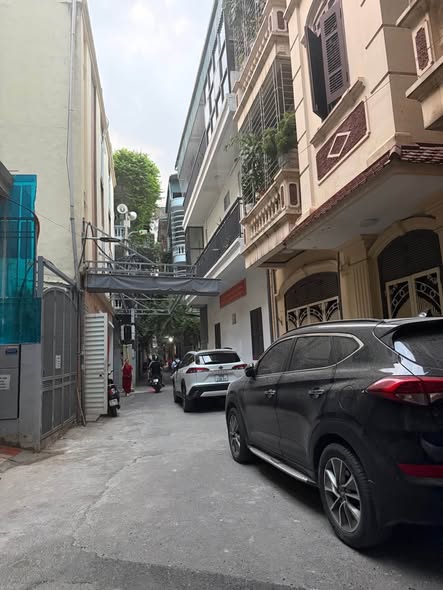 GIẢM ~ 2 TỶ – HOÀNG VĂN THÁI – NHÀ MỚI 45M² × 4 TẦNG, MT 4M – CHỈ CÒN 11.x TỶ!