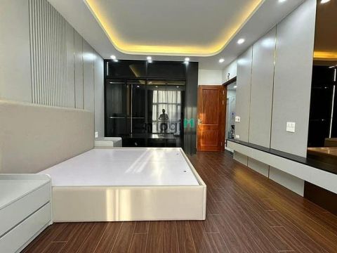 Bán gấp nhà Nguyễn Chí Thanh, giá 26.5 tỷ, 60m2x7T, lô góc, KD