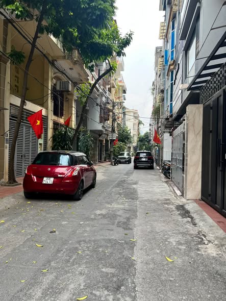 LÔ GÓC MẶT NGÕ ĐƯỜNG RỘNG NHƯ PHỐ - Ô TÔ TRÁNH VÀO NHÀ THÔNG PHAN KẾ BÍNH - ĐÀO TẤN - VỊ TRÍ ĐẸP ...