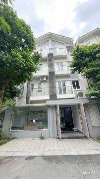 Cho thuê nhà 5 Tầng,Lô Góc Nguyễn Chánh -Cầu Giấy,HN