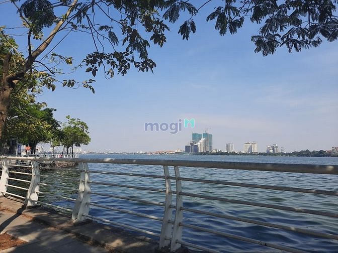 Nhà đẹp Nhật Chiêu vài bước ra Hồ Tây. Ô tô, 45m2 x 5 tầng 8 tỷ