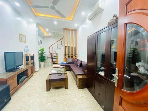 Nhà Đào Tấn, Ba Đình mặt ngõ thông kinh doanh. DT 42m2 hơn 9 tỷ