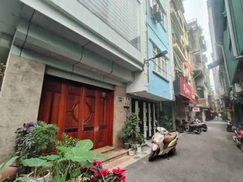 TRẦN QUỐC HOÀN – CẦU GIẤY | 50M² – LÔ GÓC – 5 TẦNG – Ô TÔ TRÁNH – GIÁ 14,2 TỶ