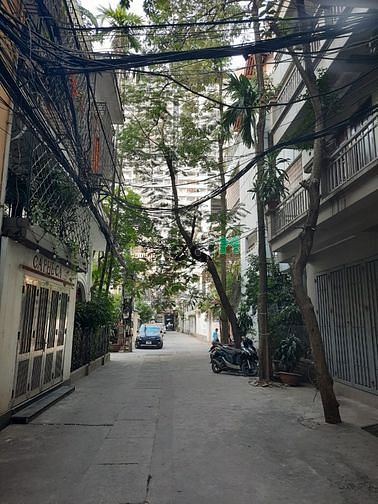 Cán bộ về hưu bán nhà phân lô 158 Nguyễn Khánh Toàn, DT 50m2 11.5 tỷ
