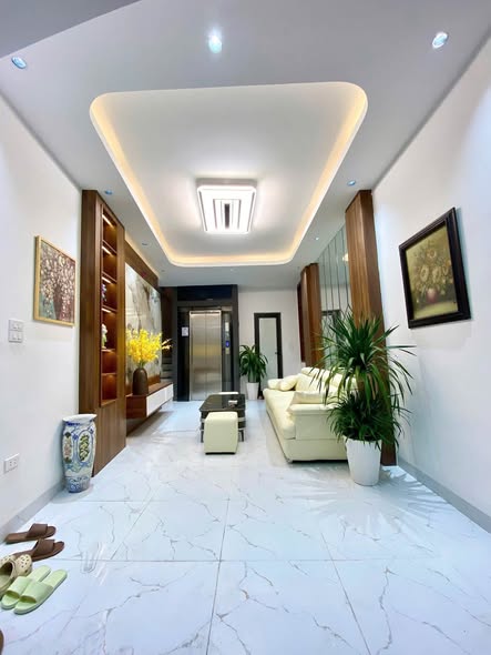 PK ~ 8 TỈ NHÀ THANG MÁY Ở ĐỐNG ĐA.