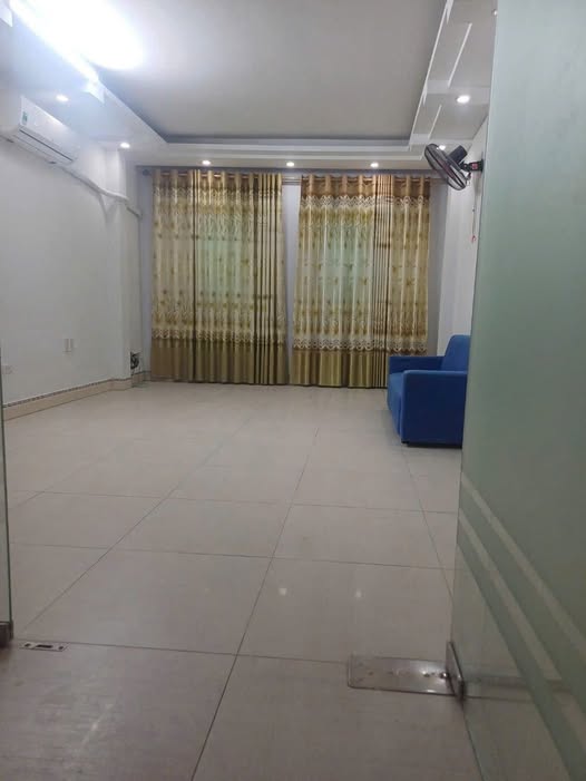 CHO THUÊ NHÀ 269 LẠC LONG QUÂN – TÂY HỒ – 16 TRIỆU/THÁNG lh 0987 870 638