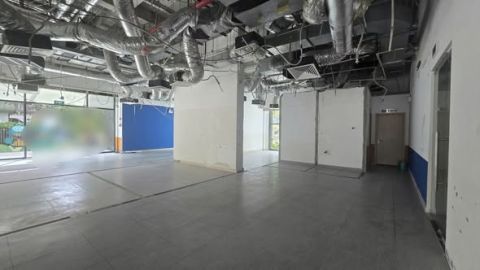 Cho thuê mặt bằng kinh doanh tầng 1 chân đế chung cư mặt phố, Đường Nguyễn Tuân, Quận Thanh Xuân