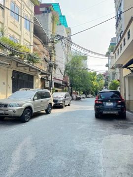 NHÀ NGUYỄN VĂN CỪ, 3 TẦNG, SẴN SỔ, CHỈ HƠN 4TỶ.