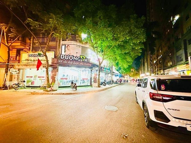 Bán Liền kề KĐT Xa la, vị trí đẹp đường bàn cờ, vỉa hè ô tô tránh, 78m