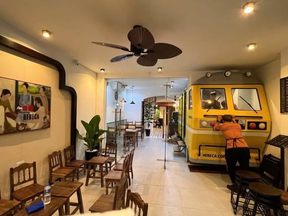 Mặt bằng đẹp làm Cafe - View hồ Ngọc Khánh thoáng mát tại Ba Đình