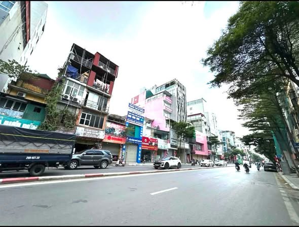 BÁN ĐẤT TÔN ĐỨC THẮNG - 13.5 TỶ - 38M2 - VỈA HÈ - OTO TRÁNH - LÔ GÓC - KHÔNG QUY HOẠCH.