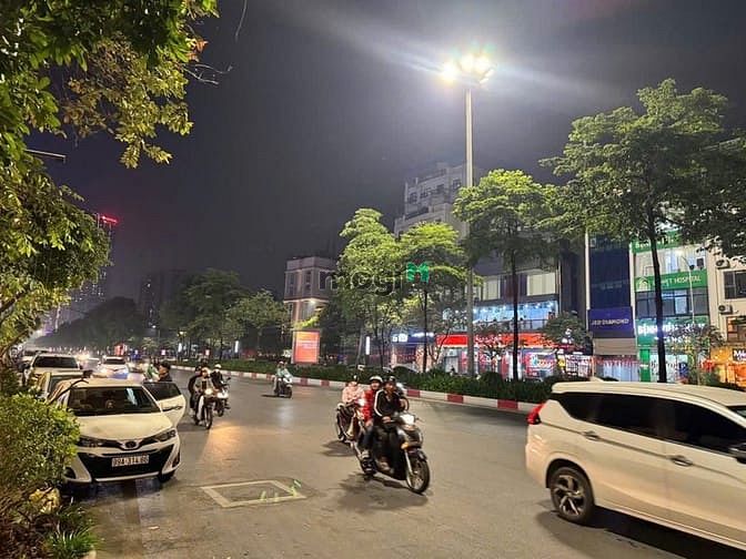 SIÊU HIẾM nhà hai mặt tiền MP Xã Đàn - Vành Đai 1 vỉa hè rộng 6m