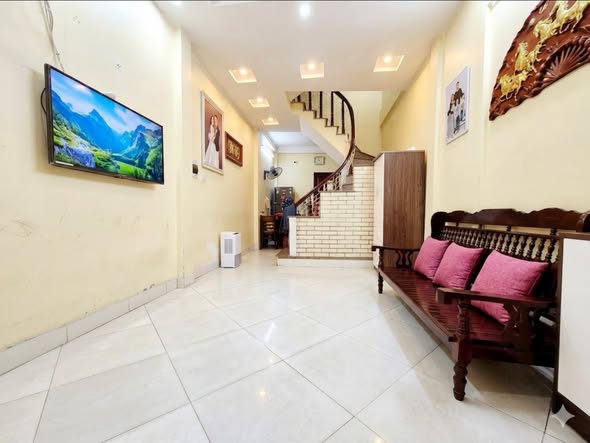 #Bán NHÀ ĐỊNH CÔNG THƯỢNG - #Giá hơn 6 Tỷ -5 Tầng full công năng